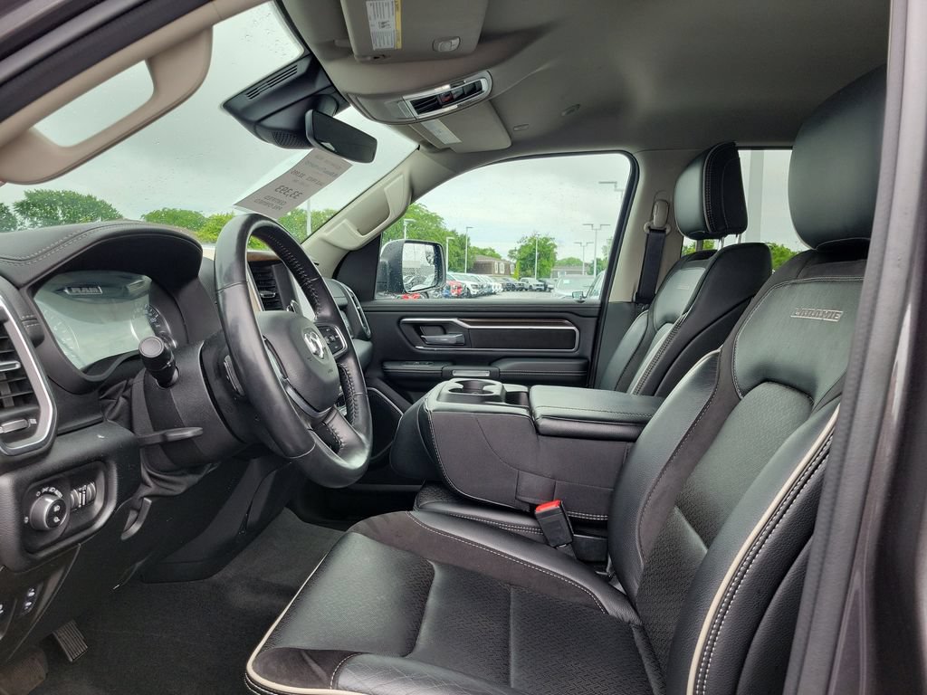 Used 2022 RAM 1500 Laramie AWD/4WD image 18