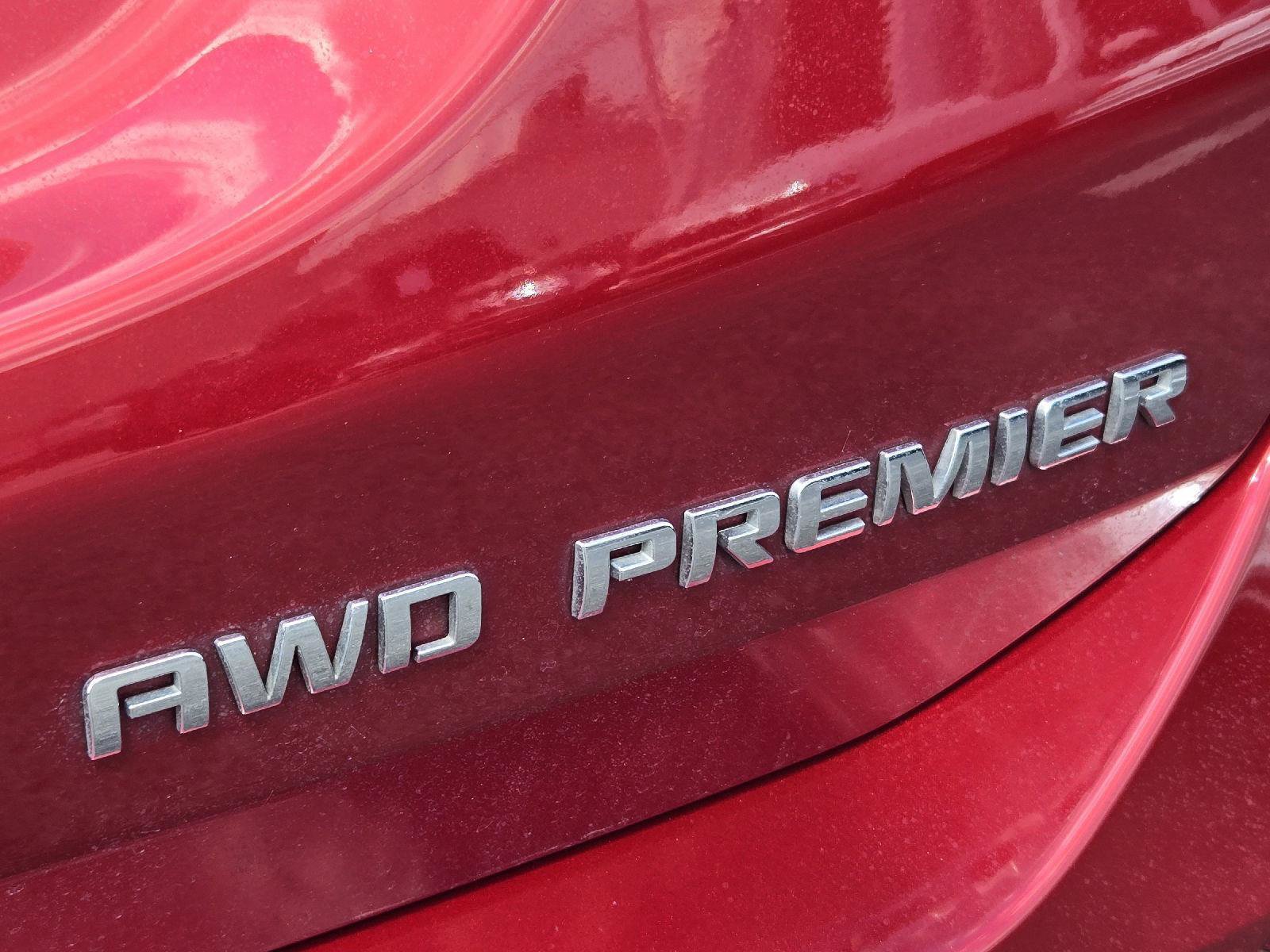 Used 2024 Chevrolet Equinox Premier AWD/4WD image 11