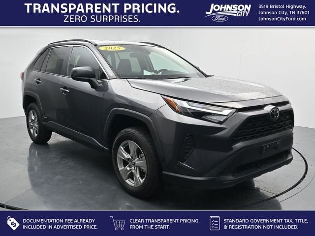 Used 2025 Toyota RAV4 LE AWD/4WD image 1