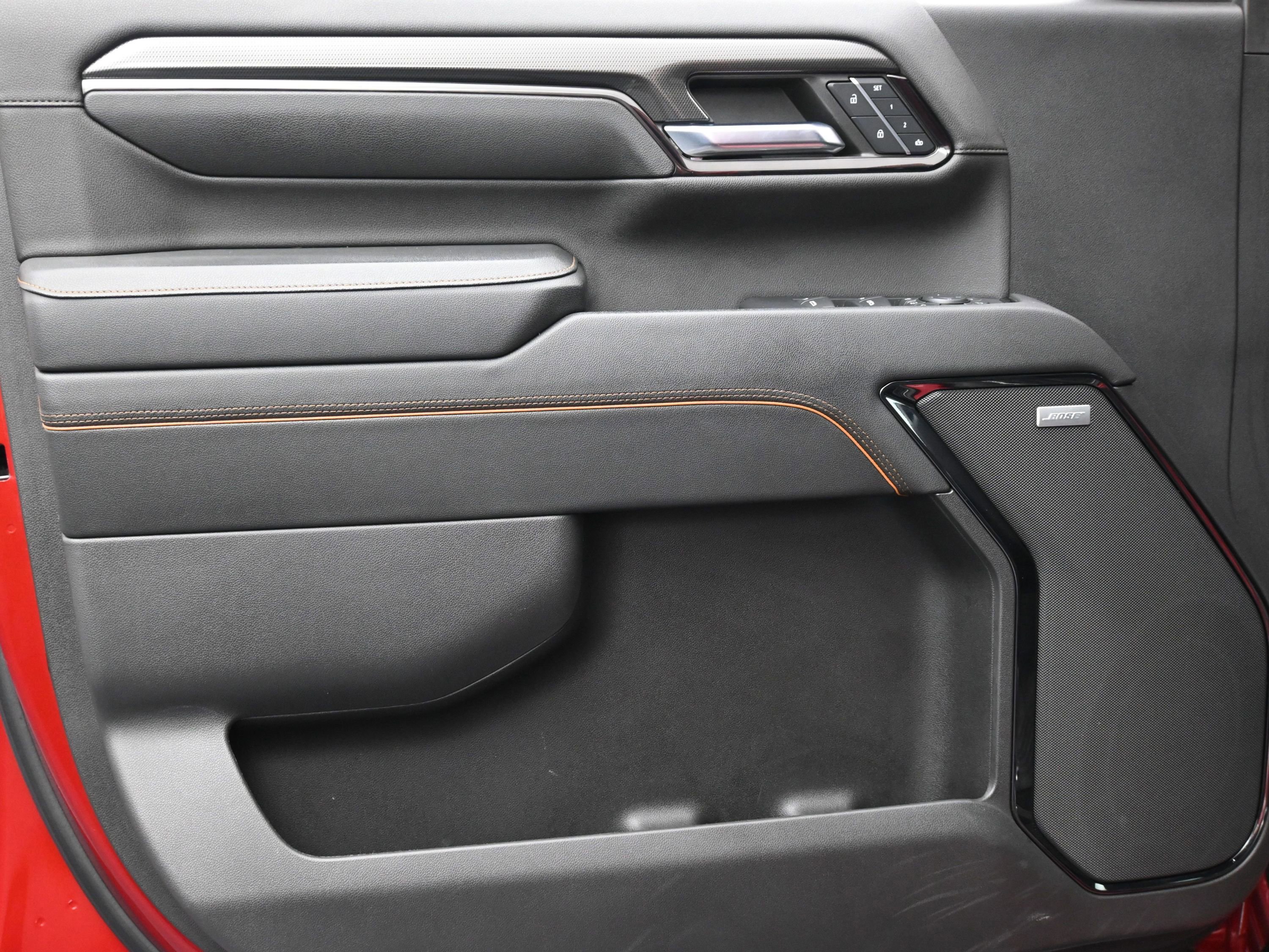 Used 2024 GMC Sierra 2500 AT4 w/ AT4 Premium Plus Package image 30