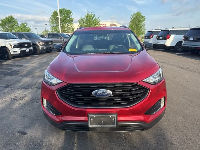 Certified 2022 Ford Edge SEL w/ Sport Appearance Package AWD/4WD image 2