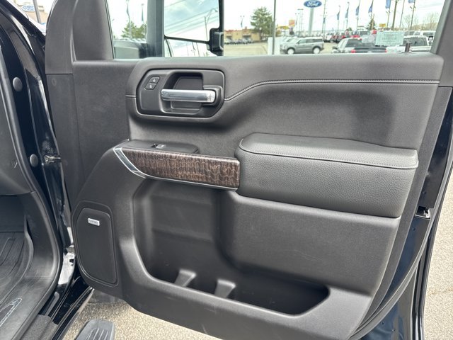 Used 2023 GMC Sierra 3500 Denali w/ Denali Ultimate Package AWD/4WD image 12