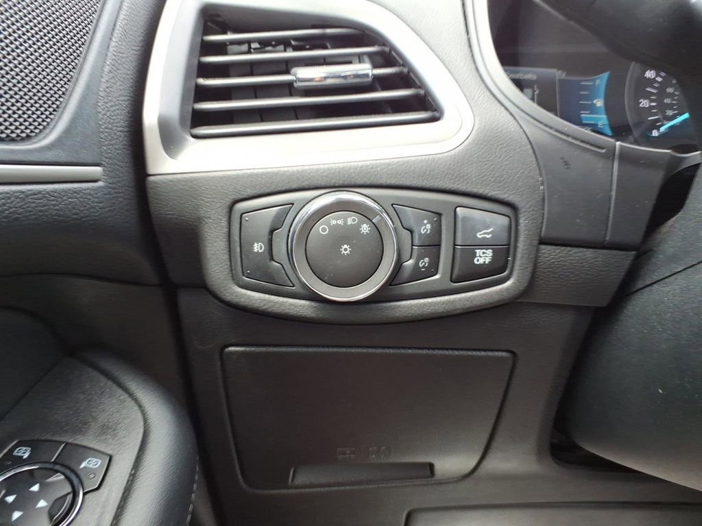 Certified 2023 Ford Edge SEL w/ Convenience Package AWD/4WD image 16