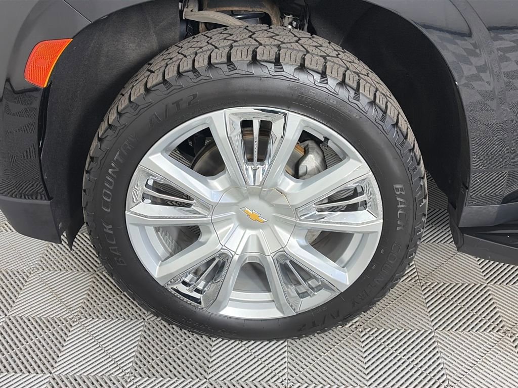 Used 2021 Chevrolet Suburban High Country image 8