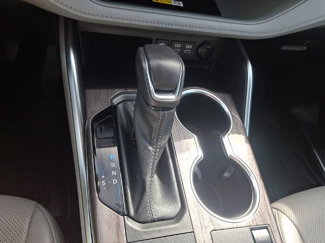 Used 2023 Toyota Highlander Limited AWD/4WD image 16