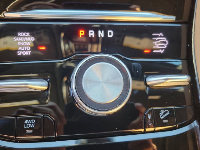 Used 2022 Jeep Grand Cherokee Summit image 30