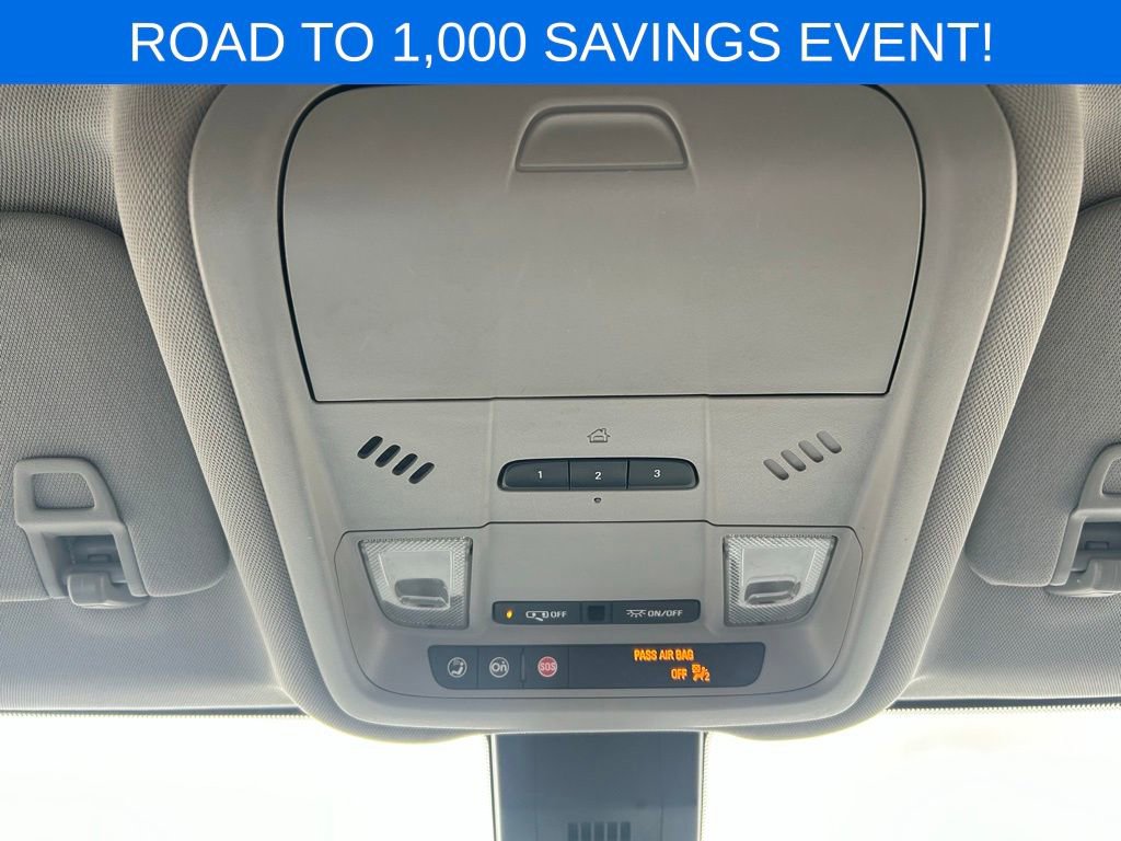 Used 2020 Chevrolet Equinox LT image 32