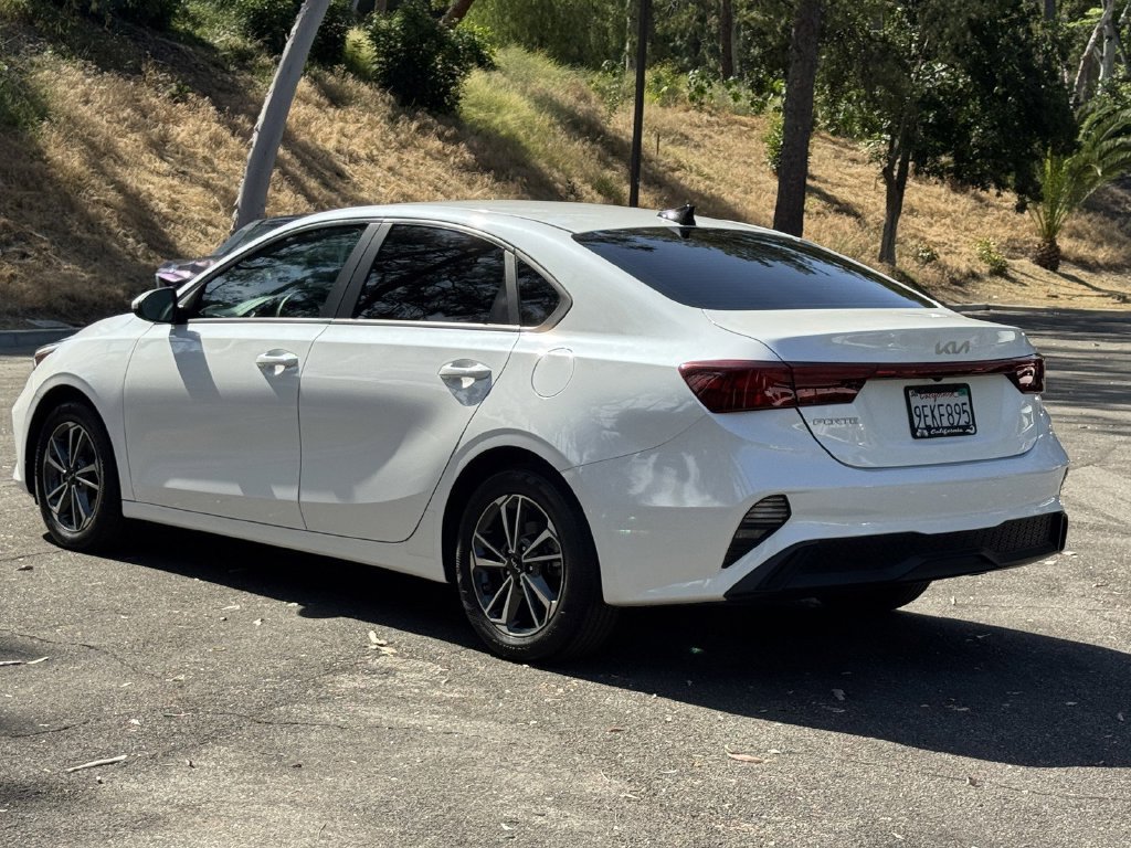 Used 2023 Kia Forte LXS FWD image 4