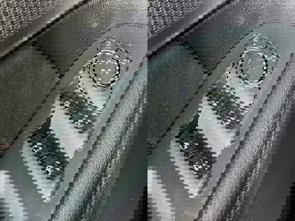 Certified 2019 Ford Explorer XLT w/ Equipment Group 202A image 30