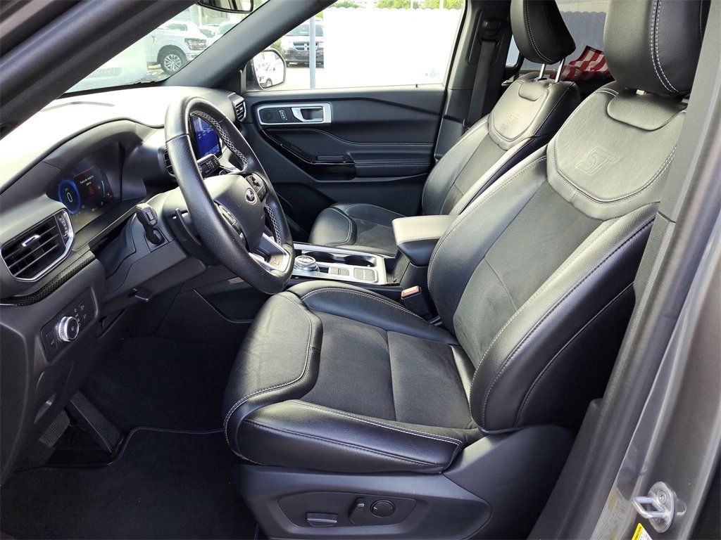 Certified 2022 Ford Explorer ST image 13