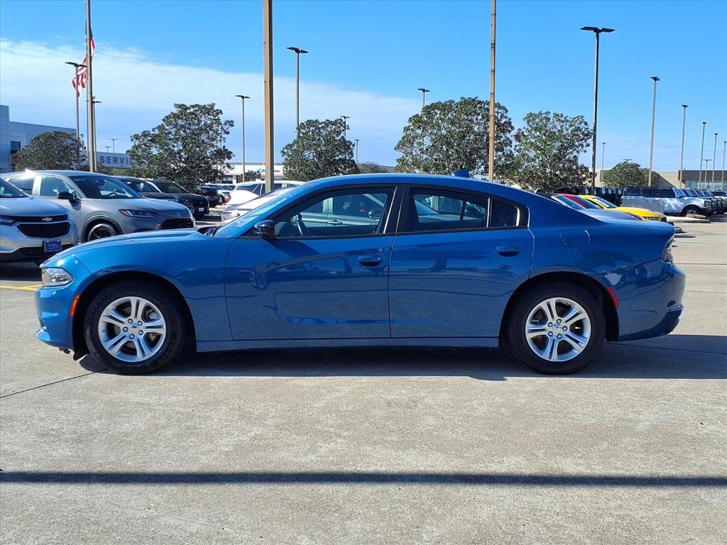 Used 2023 Dodge Charger SXT image 3