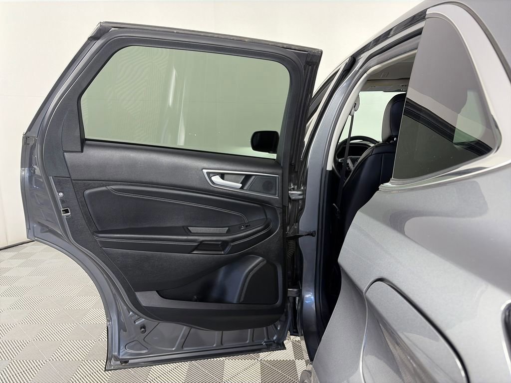 Certified 2024 Ford Edge Titanium AWD/4WD image 12