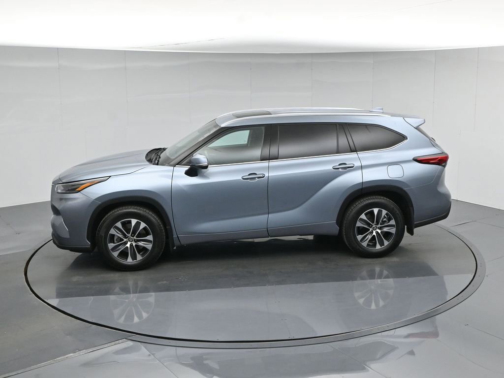 Used 2021 Toyota Highlander XLE image 22