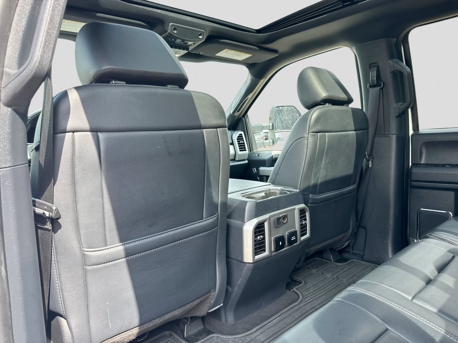 Certified 2022 Ford F350 Lariat w/ Black Appearance Package AWD/4WD image 24