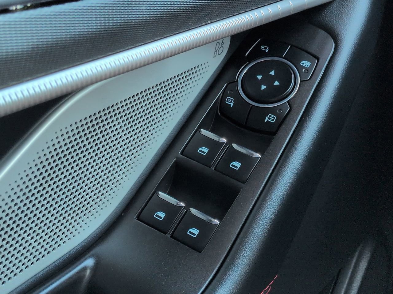 Certified 2025 Ford Explorer ST w/ Sun And Sound Package image 24