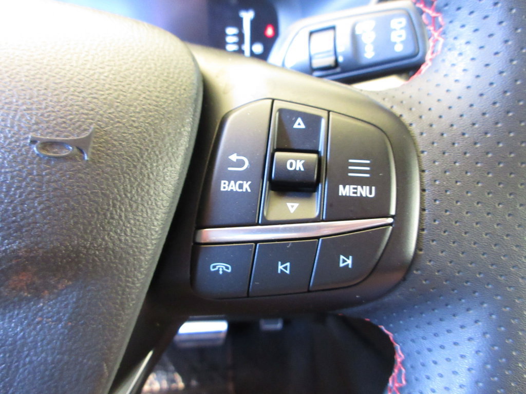 Certified 2023 Ford Escape ST-Line AWD/4WD image 17