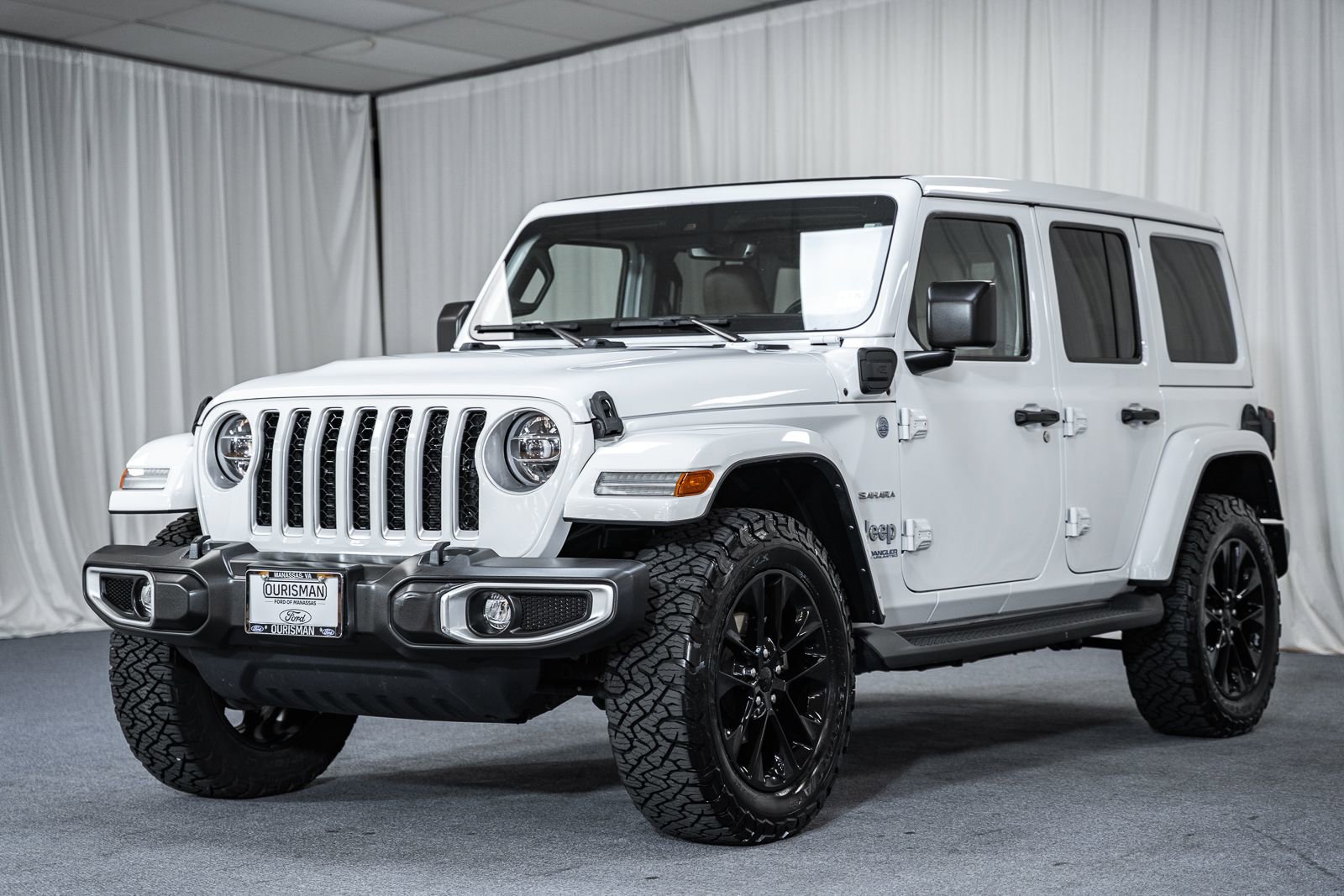 Used 2021 Jeep Wrangler Unlimited Sahara 4xe w/ Cold Weather Group image 3