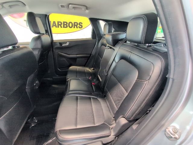 Certified 2024 Ford Escape Platinum AWD/4WD image 27
