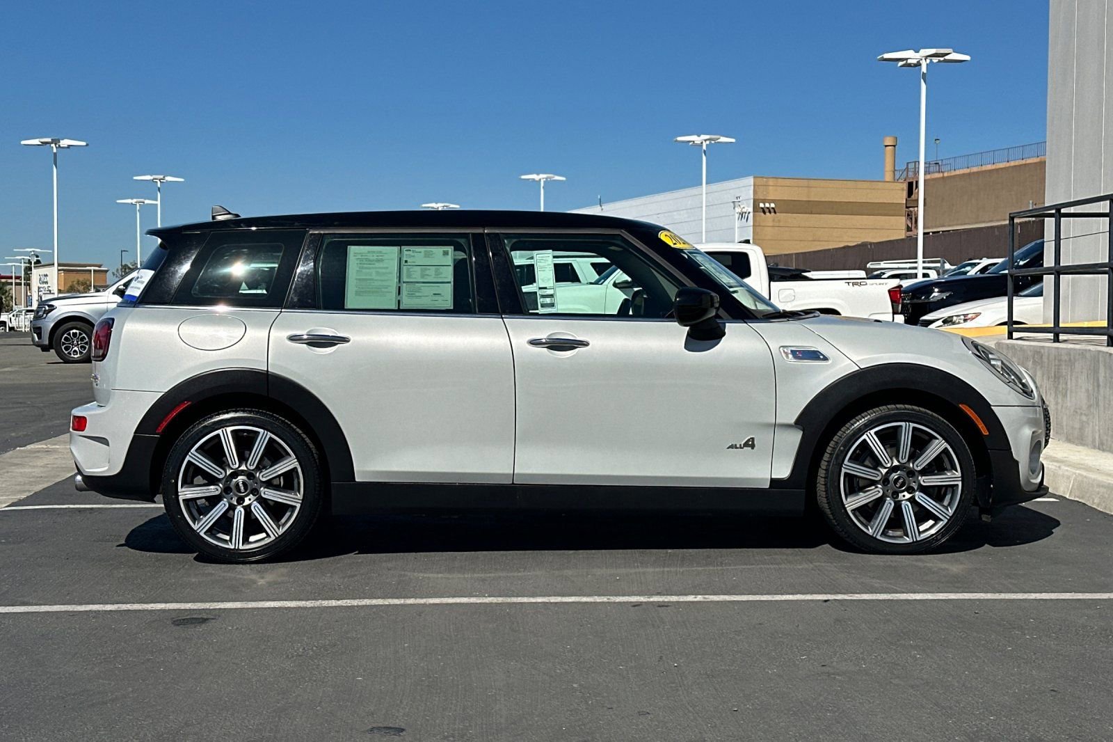 Used 2020 MINI Cooper Clubman S image 2
