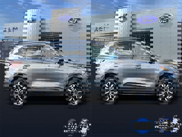 Certified 2022 Ford Escape SEL w/ SEL Stealth AWD Package image 2