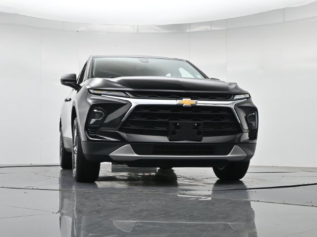 Used 2023 Chevrolet Blazer LT w/ Driver Confidence Package FWD image 36