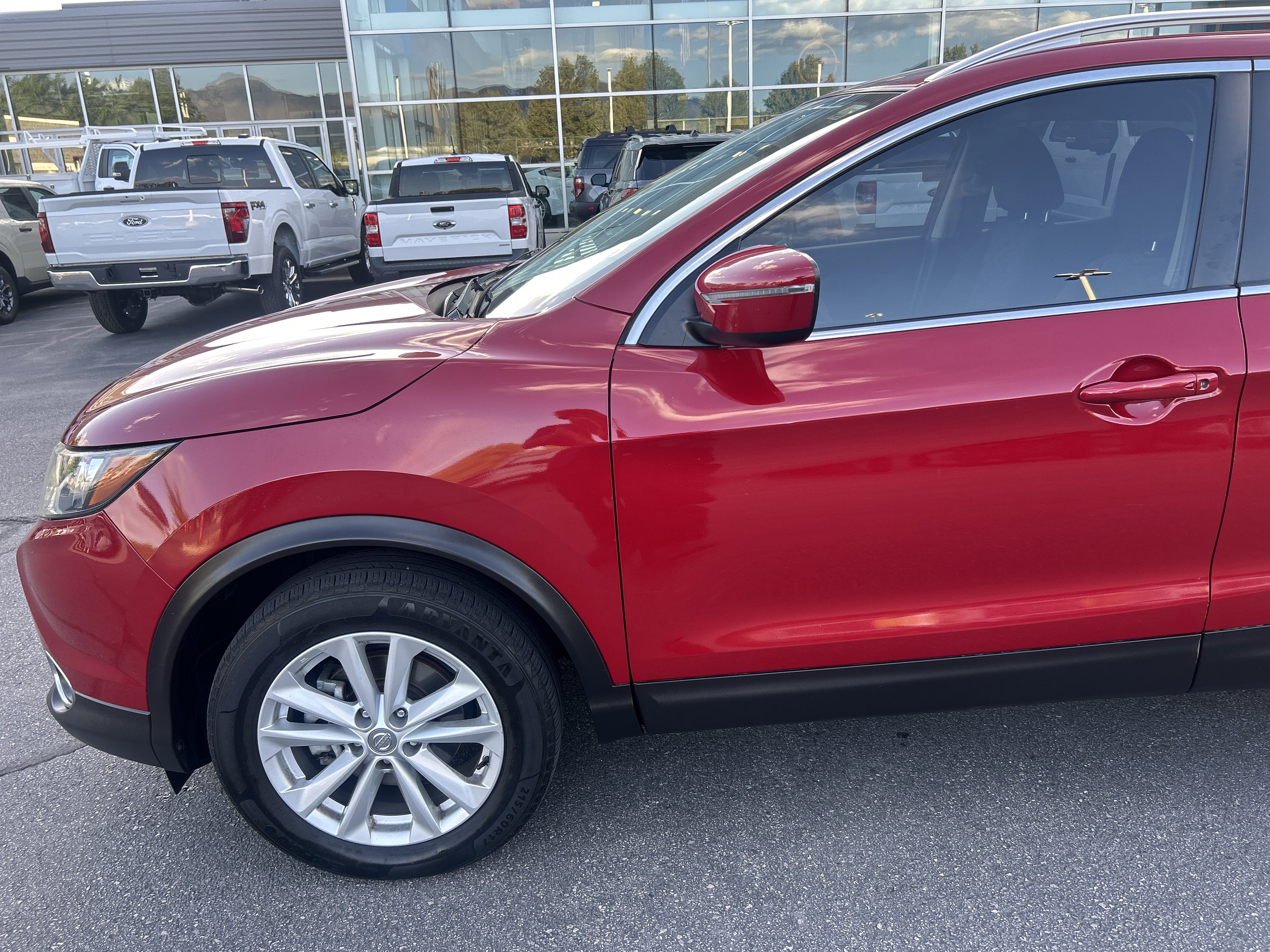 Used 2018 Nissan Rogue Sport SV w/ SV All-Weather Package image 9