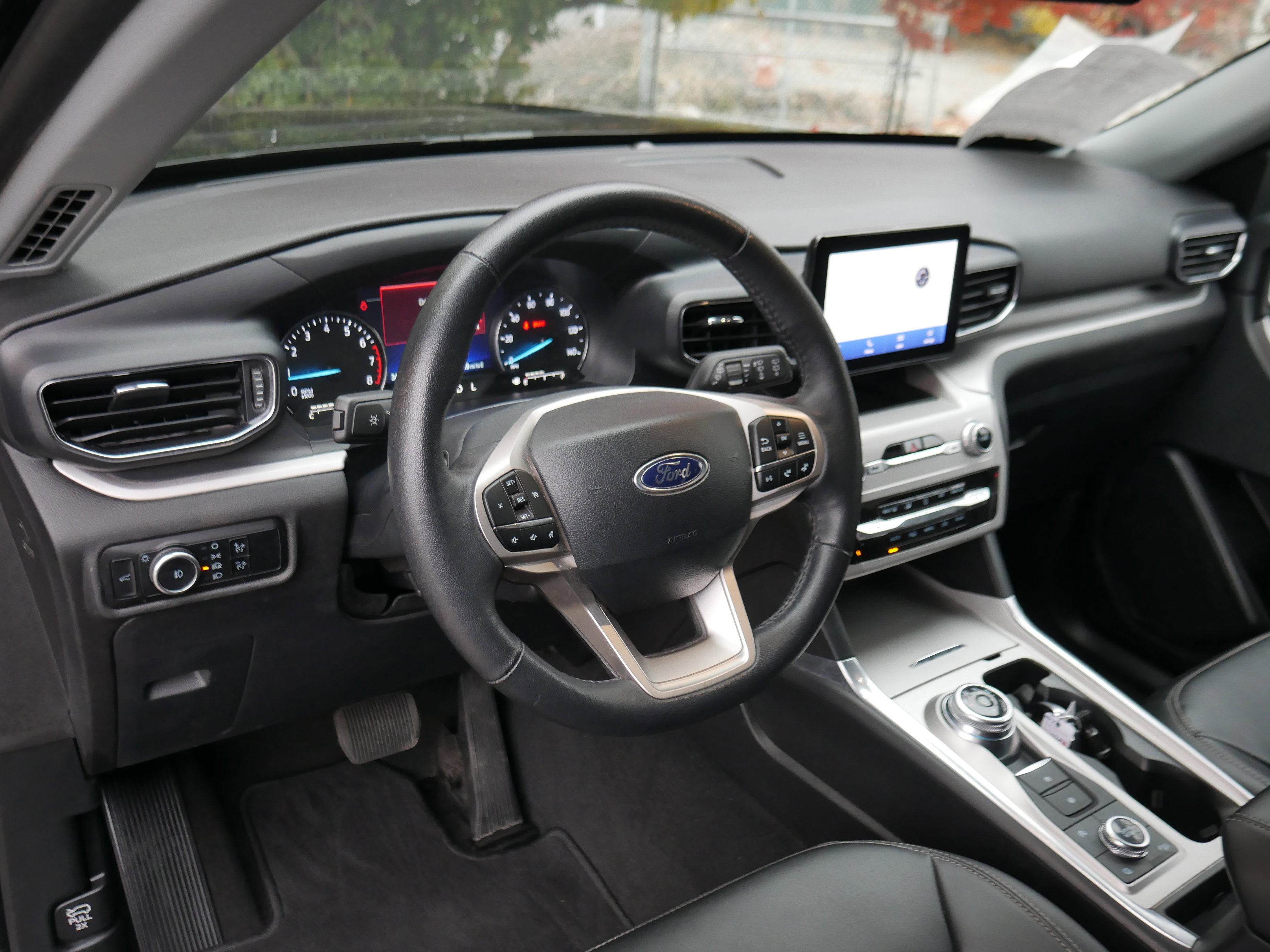 Certified 2024 Ford Explorer XLT w/ Equipment Group 202A image 10