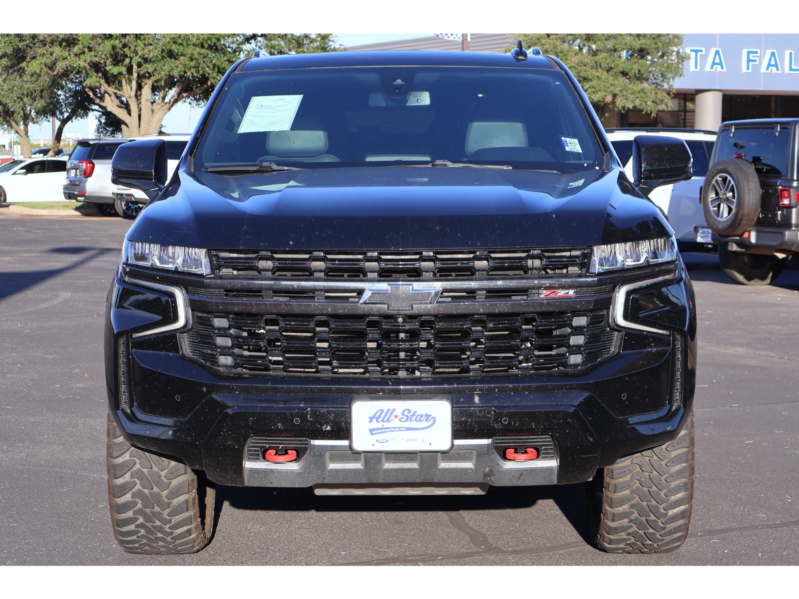 Used 2022 Chevrolet Tahoe Z71 w/ Z71 Off-Road Package AWD/4WD image 12