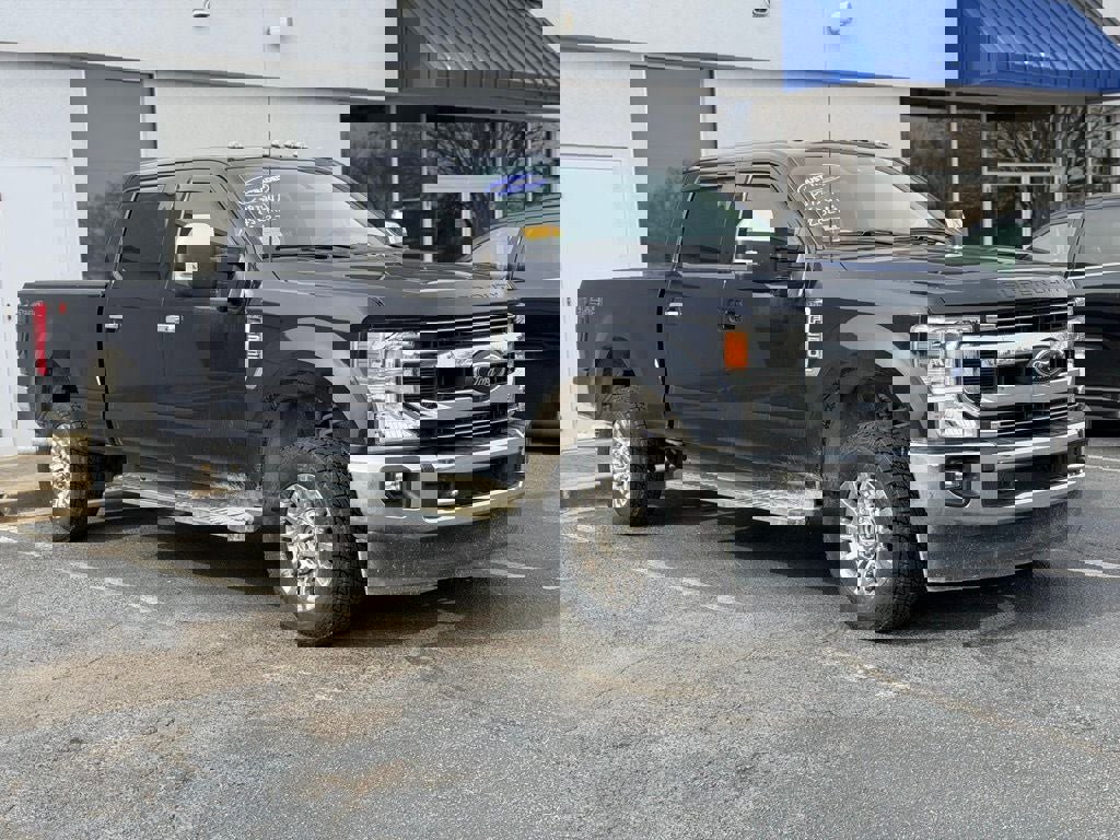 Certified 2022 Ford F250 XLT w/ XLT Premium Package image 2