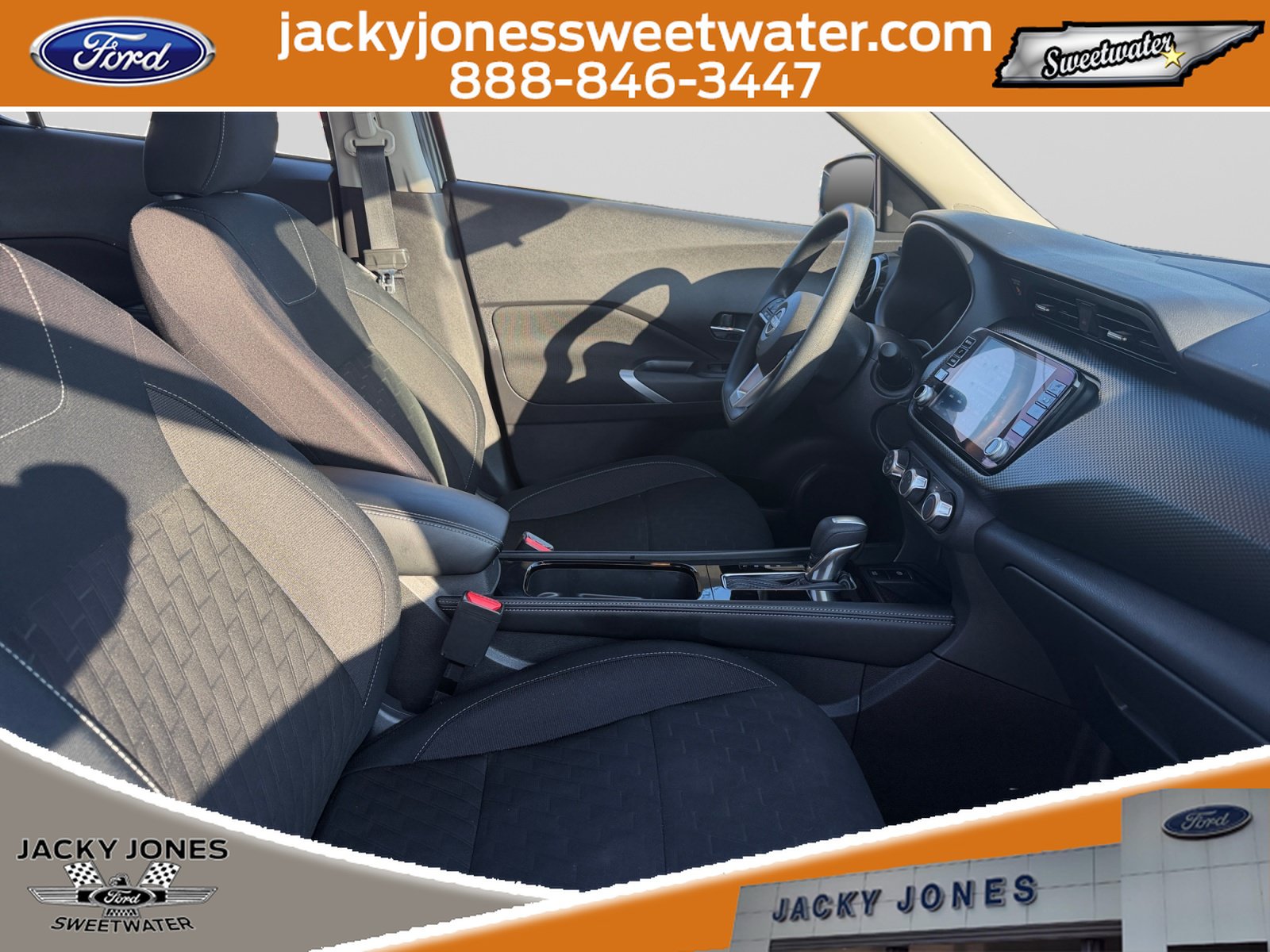 Used 2024 Nissan Kicks SV FWD image 15