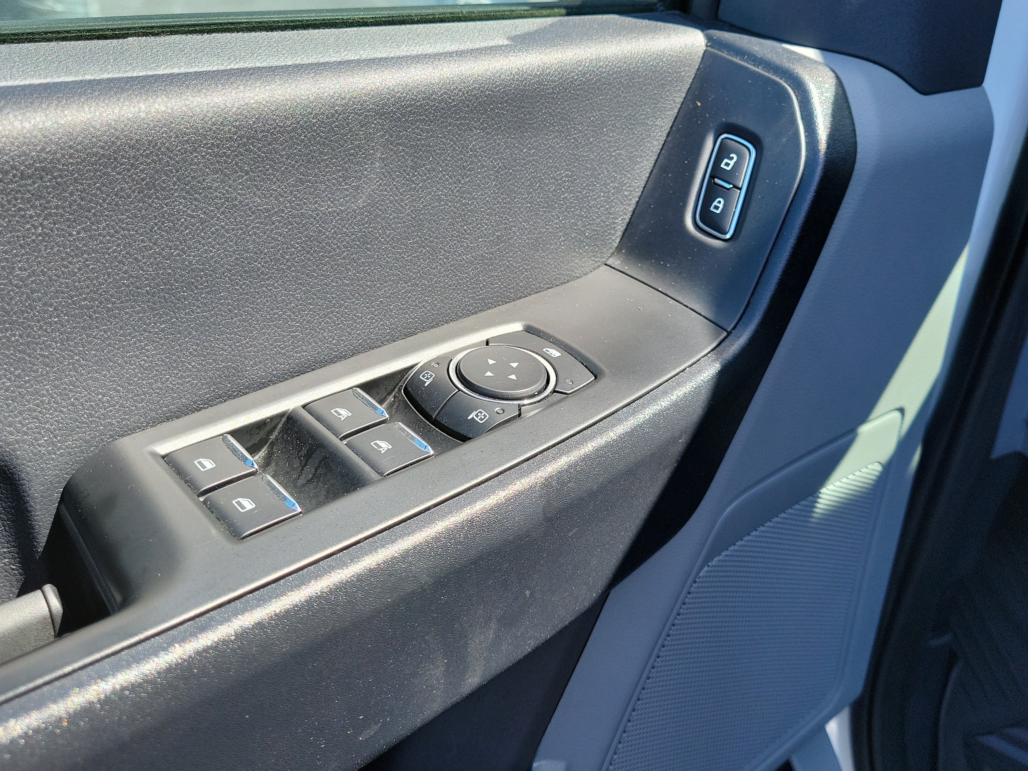 Certified 2025 Ford F350 XL AWD/4WD image 16