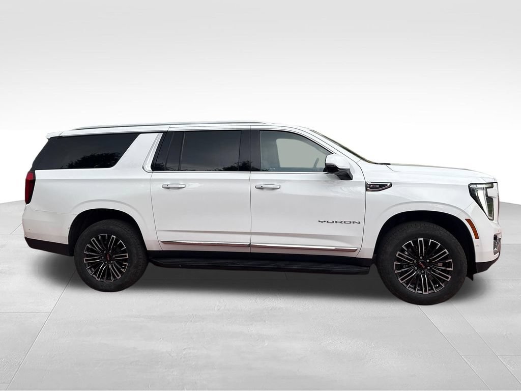 Used 2025 GMC Yukon XL Elevation AWD/4WD image 11