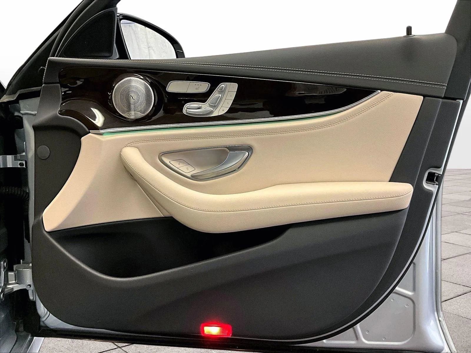 Used 2021 Mercedes-Benz E 350 4MATIC Sedan w/ Premium Package image 23