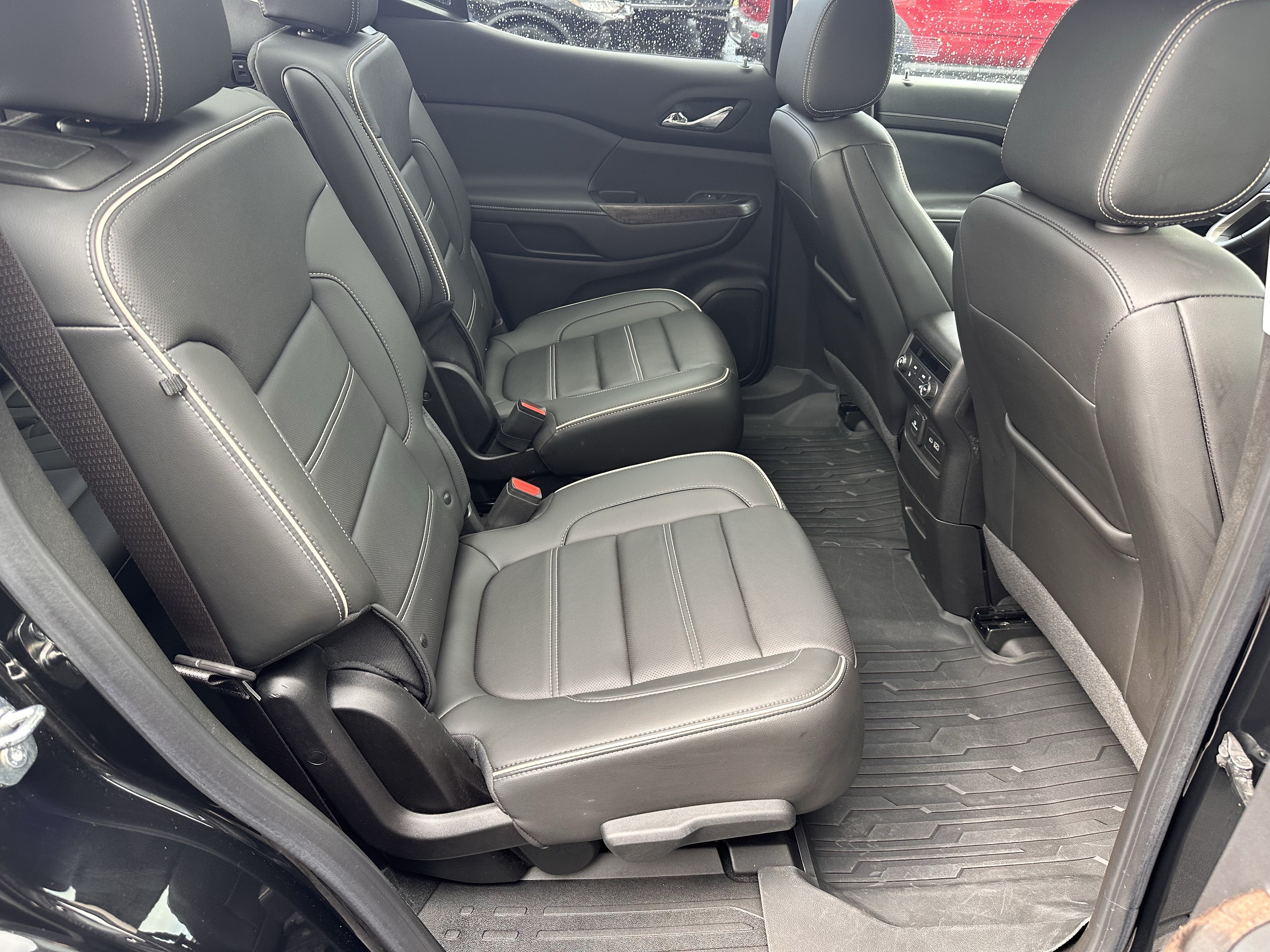 Used 2023 GMC Acadia Denali w/ Black Diamond Edition AWD/4WD image 16