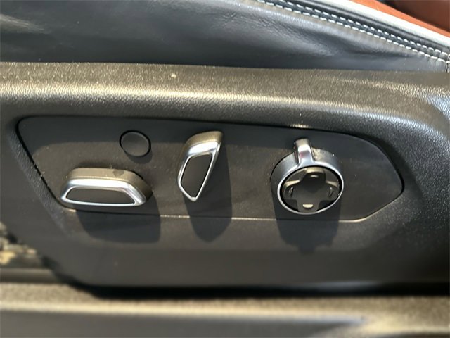 Used 2023 GMC Yukon XL Denali Ultimate image 13