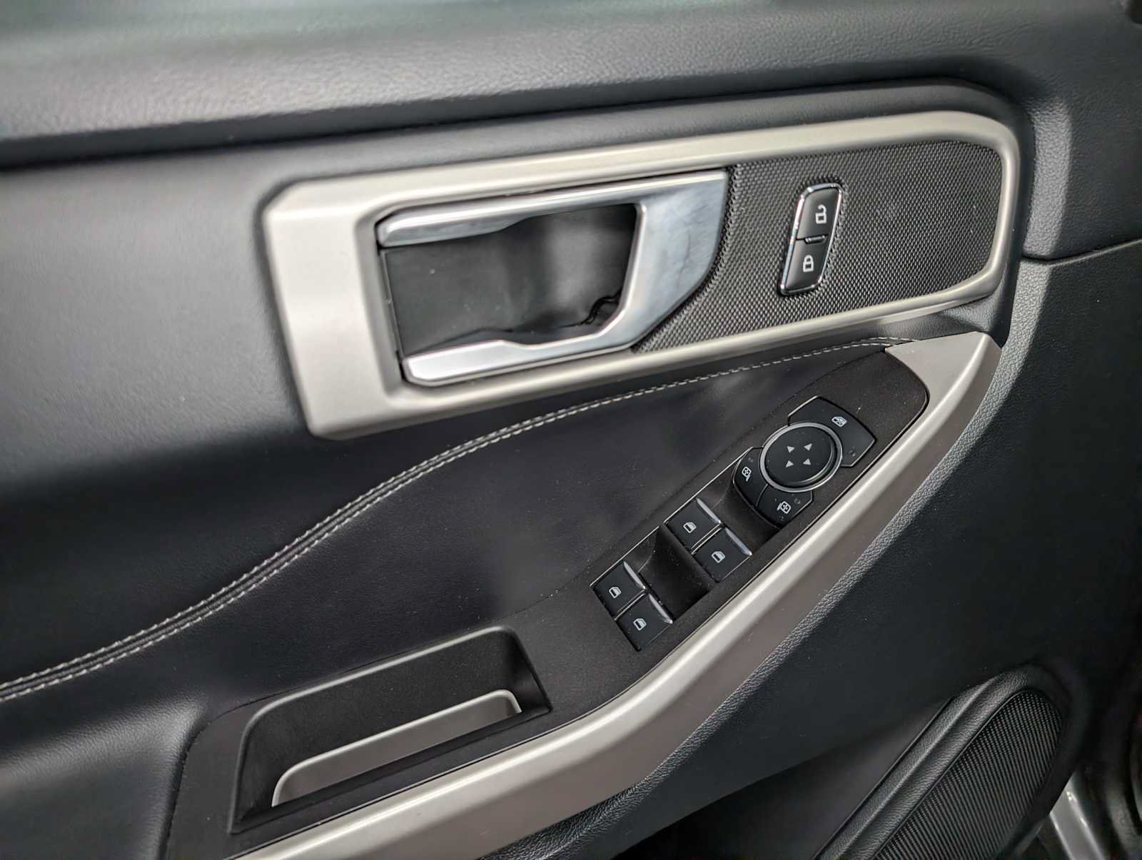 Certified 2023 Ford Explorer XLT AWD/4WD image 38