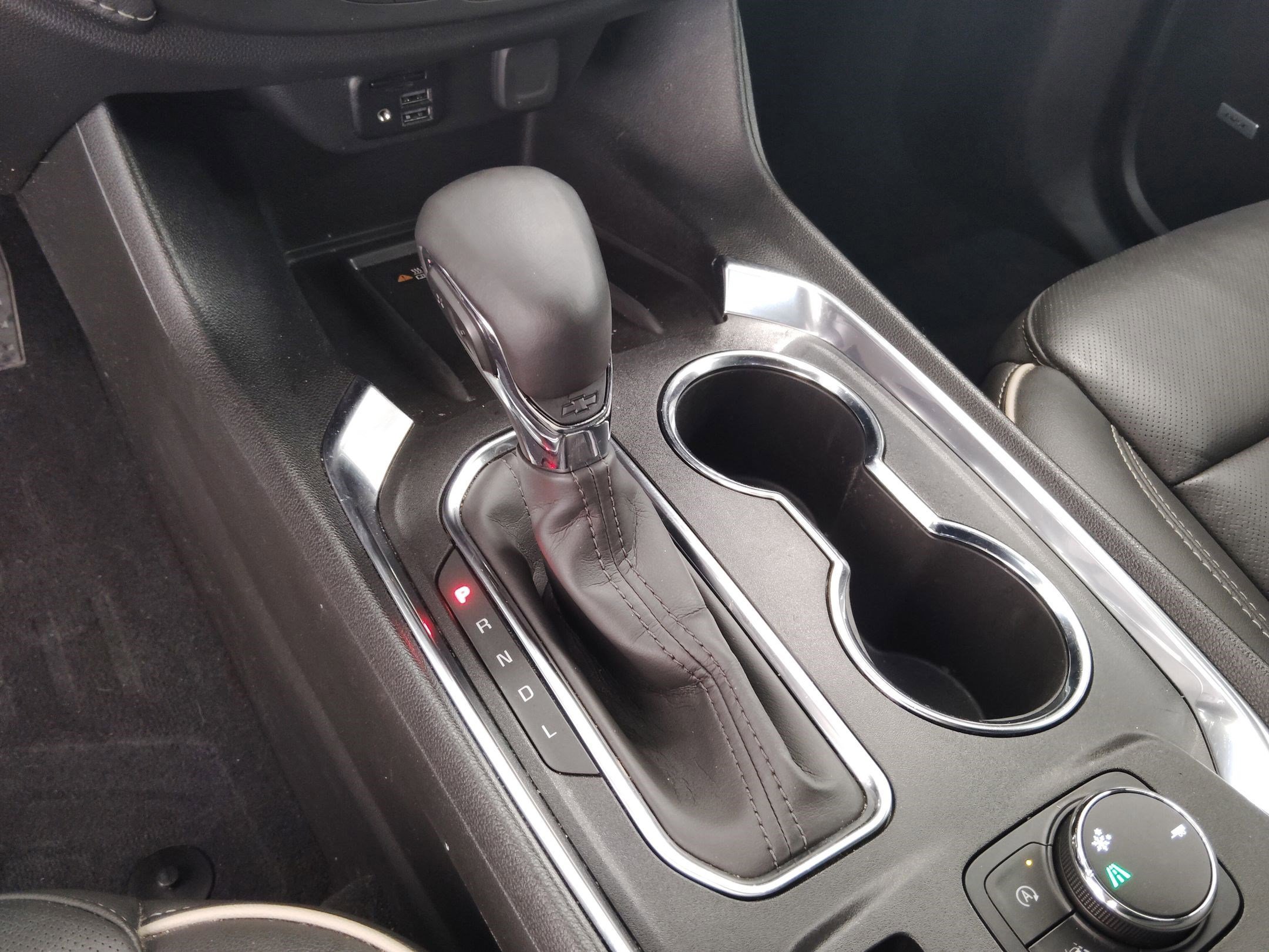 Used 2023 Chevrolet Traverse Premier w/ Redline Edition image 18