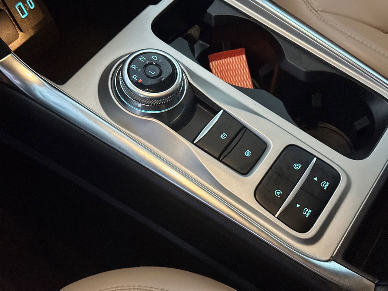 Certified 2024 Ford Explorer XLT w/ Equipment Group 202A image 34