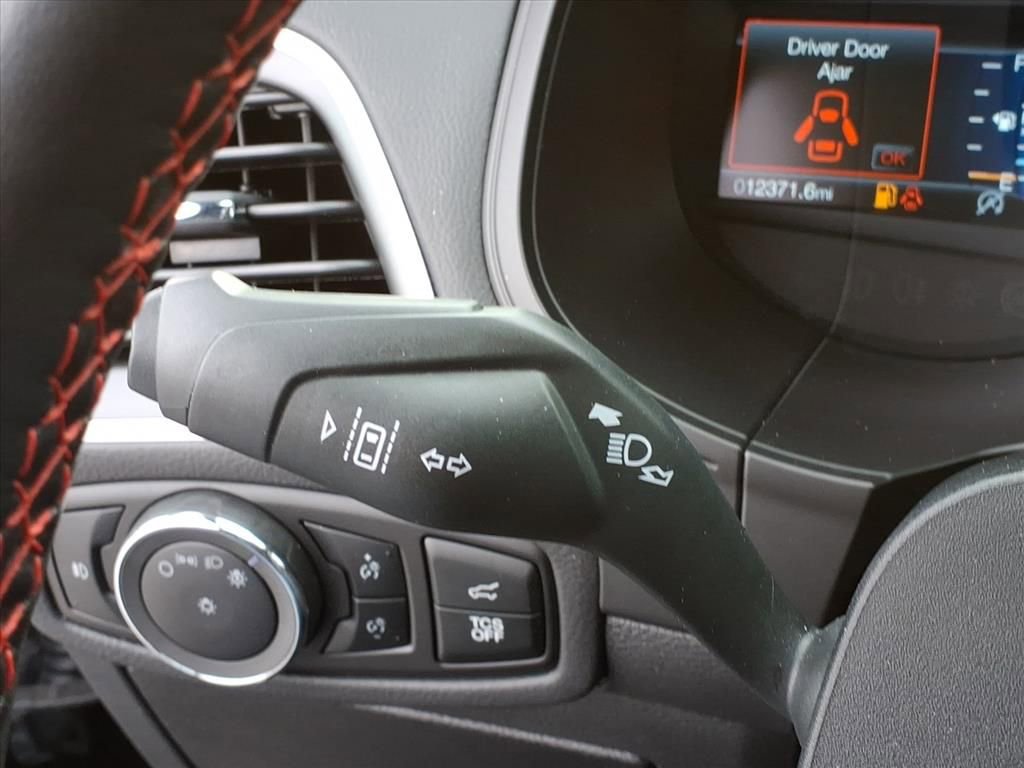 Certified 2024 Ford Edge ST-Line w/ Class II Trailer Tow Package image 21