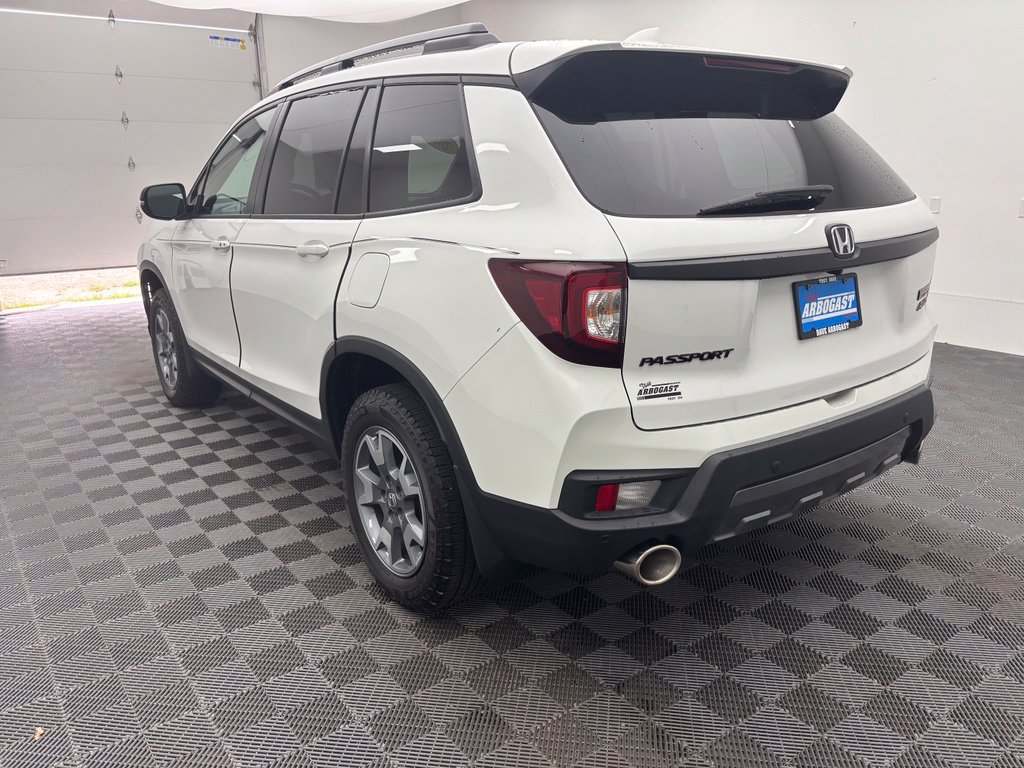 Used 2023 Honda Passport TrailSport image 12