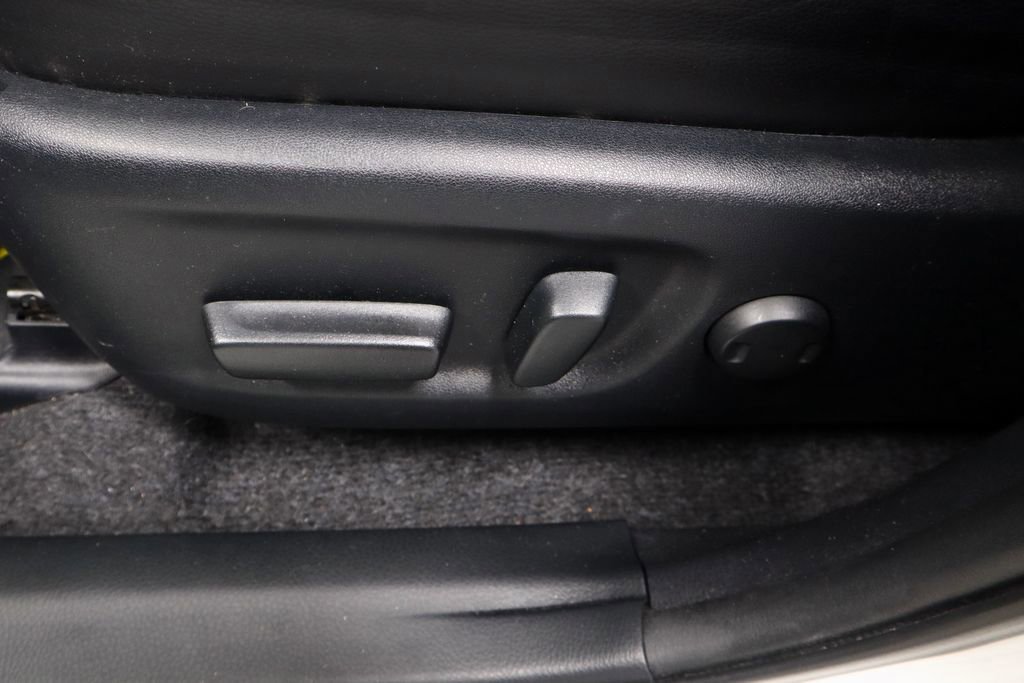 Used 2018 Toyota RAV4 Limited w/ All Weather Liner Package AWD/4WD image 24