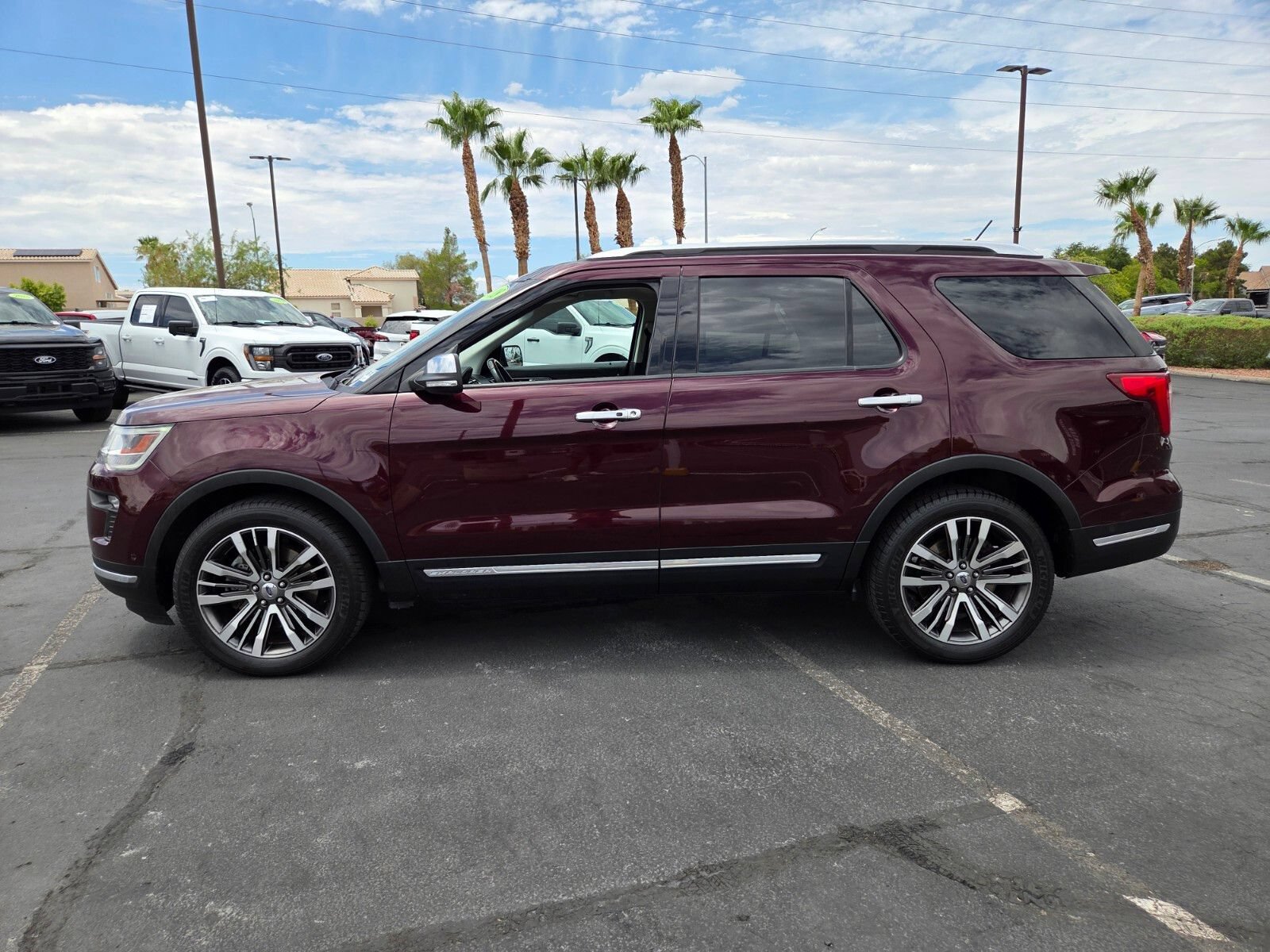 Certified 2018 Ford Explorer Platinum AWD/4WD image 3