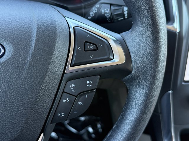 Certified 2024 Ford Edge Titanium AWD/4WD image 19