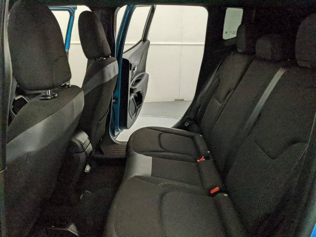Used 2022 Jeep Renegade Altitude w/ Sun/Sound Group AWD/4WD image 21