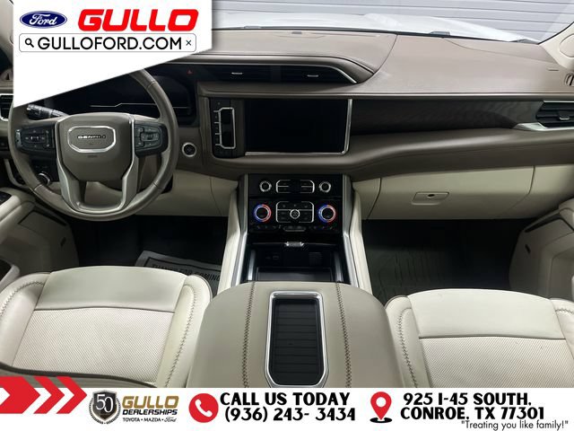 Used 2022 GMC Yukon Denali w/ Denali Premium Package AWD/4WD image 12