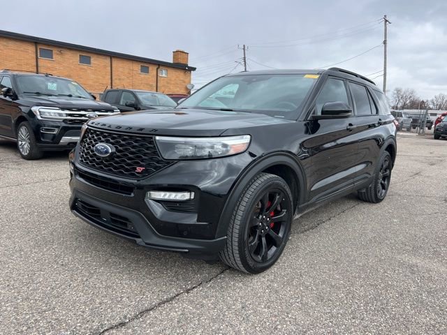 Certified 2024 Ford Explorer ST w/ Equipment Group 401A image 6