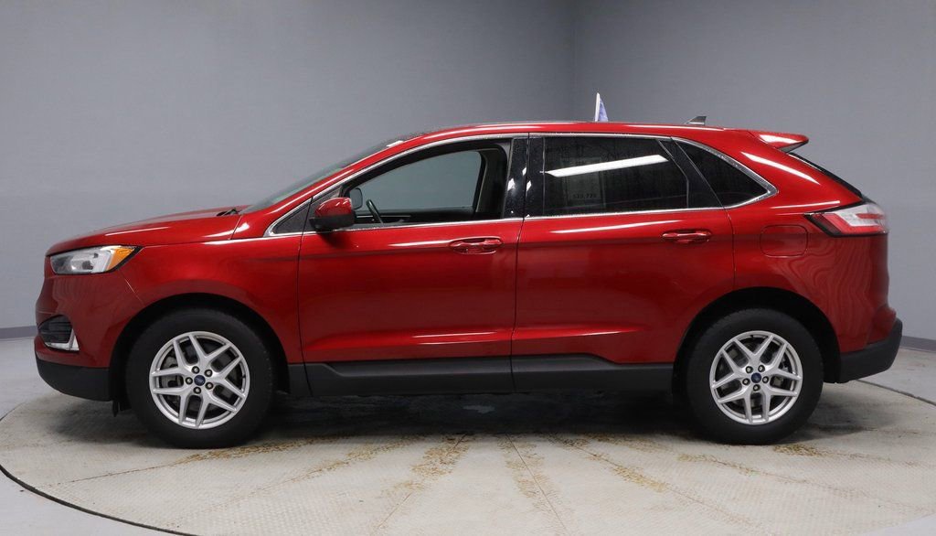 Certified 2022 Ford Edge SEL w/ Convenience Package image 2