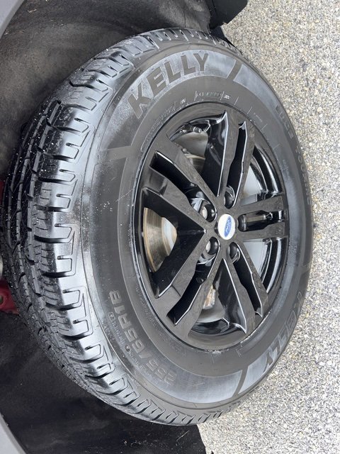 Certified 2022 Ford Explorer XLT w/ Equipment Group 202A image 10