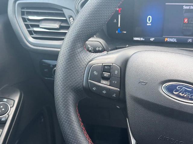 Certified 2025 Ford Escape ST-Line w/ Tech Pack #1 AWD/4WD image 16