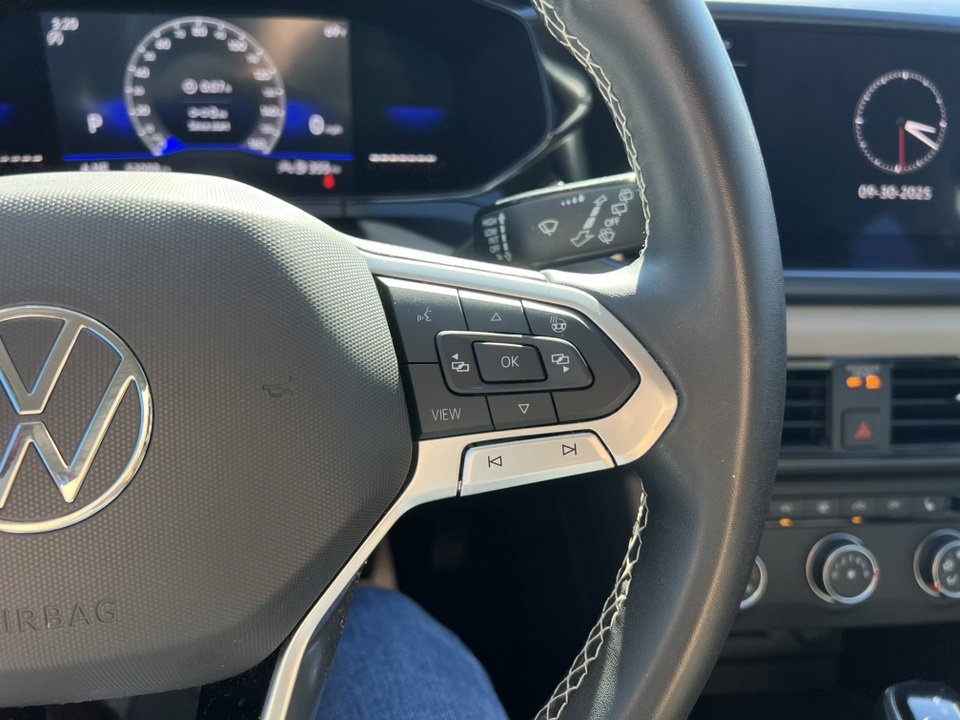 Used 2022 Volkswagen Taos SE image 24